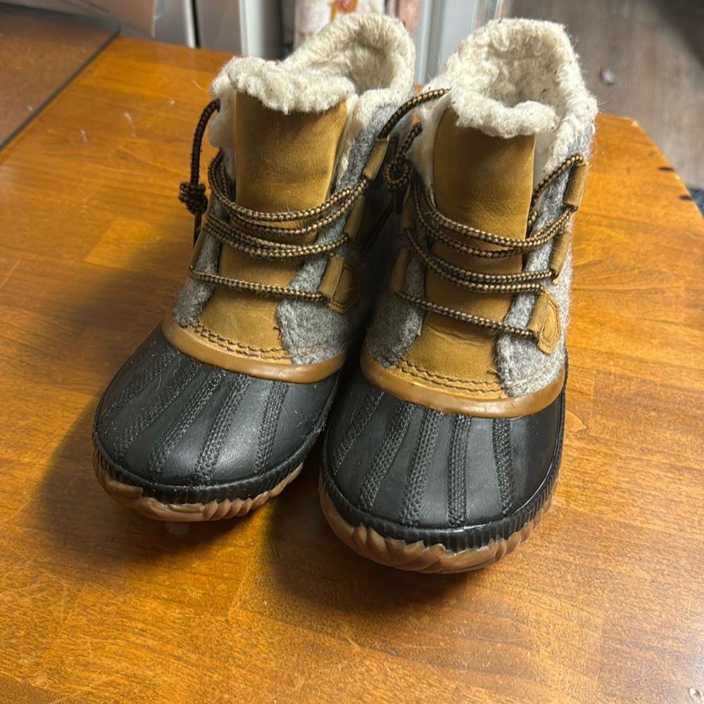 Women’s winter boots